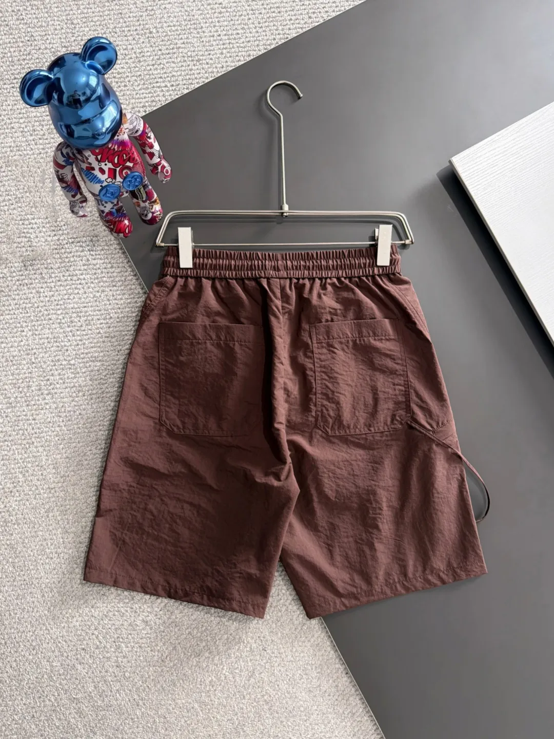 Next day shipment P160 Premium Burberry 2026 Spring/Summer New Arrival elastic band casual shorts, counter-customized fabrics Breathable, high comfort, impeccable details, brand element design concept, reflecting high quality. It feels delicate and soft! It presents a casual cut and the upper body shape is great! Sizes:S-3XL